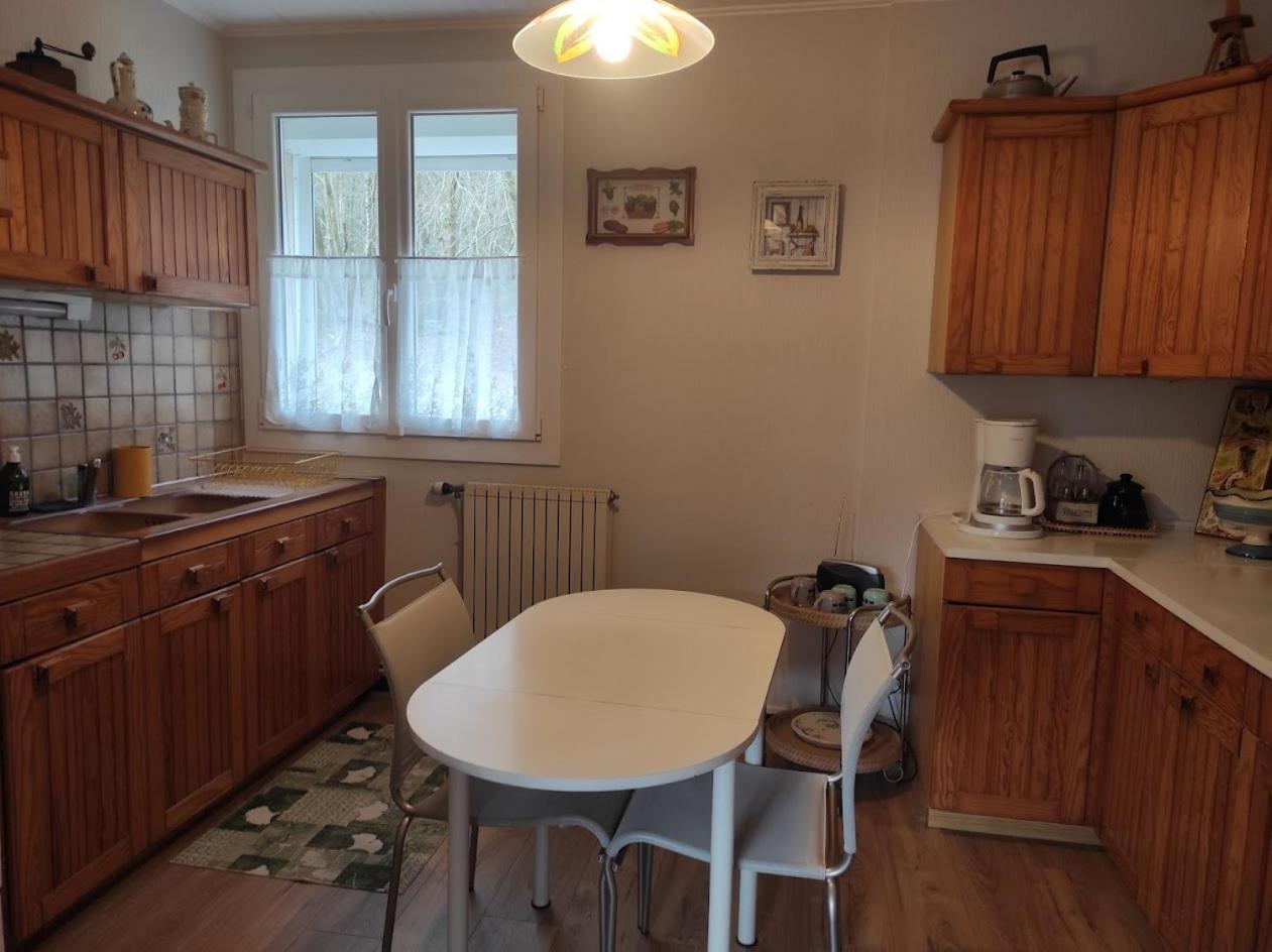 La Lisiere Appartement 2 Chambres Revin  Bagian luar foto